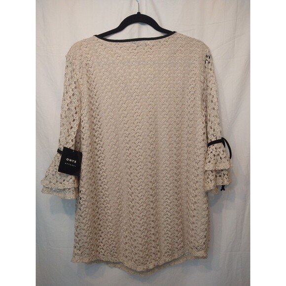 NWT Onyx Apparel Sz XL Cream Shirt Crochet Bell Sleeve Boho Cottage - Picture 2 of 10